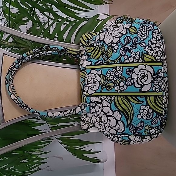 Vera Bradley Handbag ❤️ - Picture 2 of 8